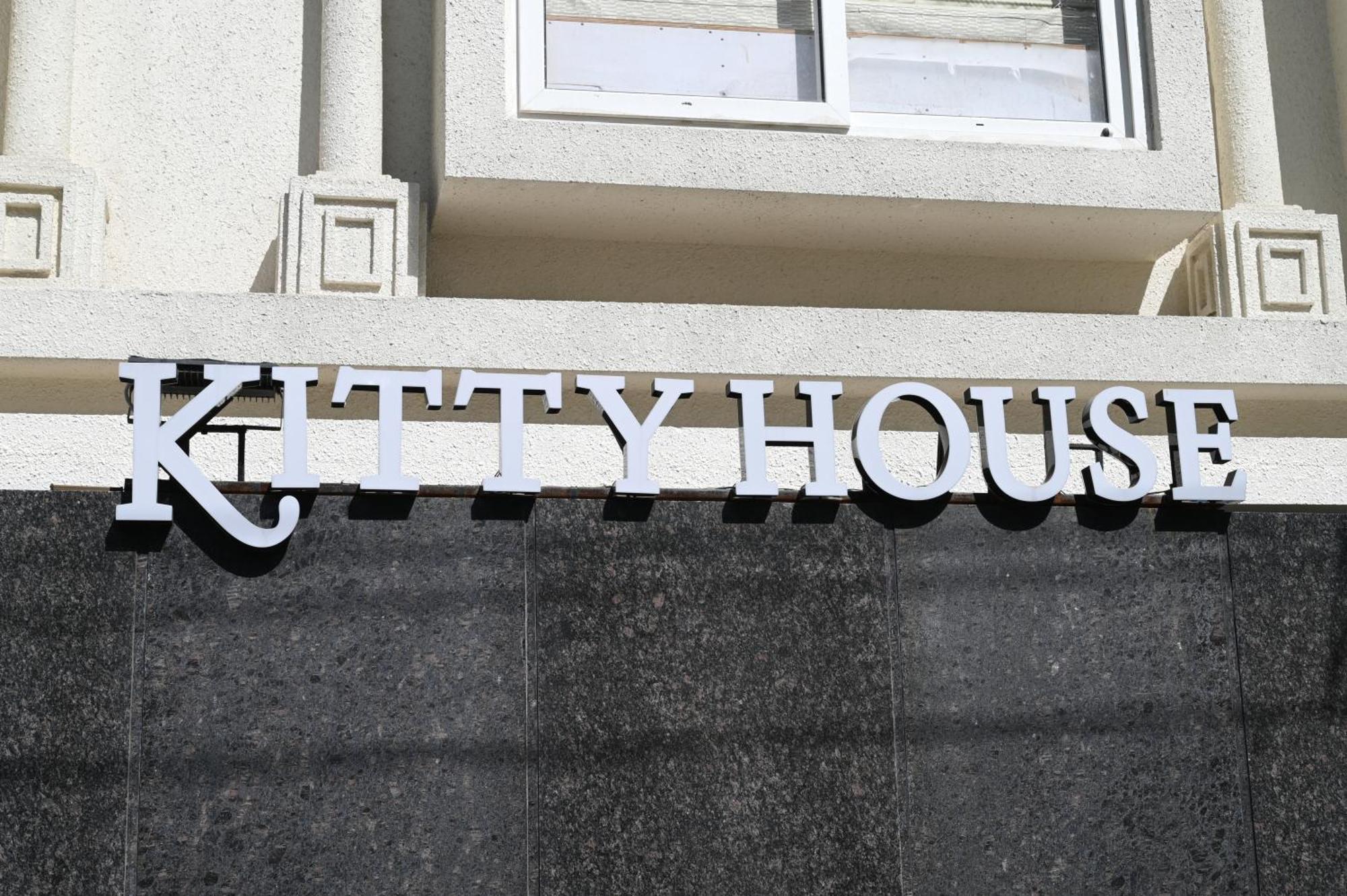 Kitty House Hotel Kolkata Exterior photo